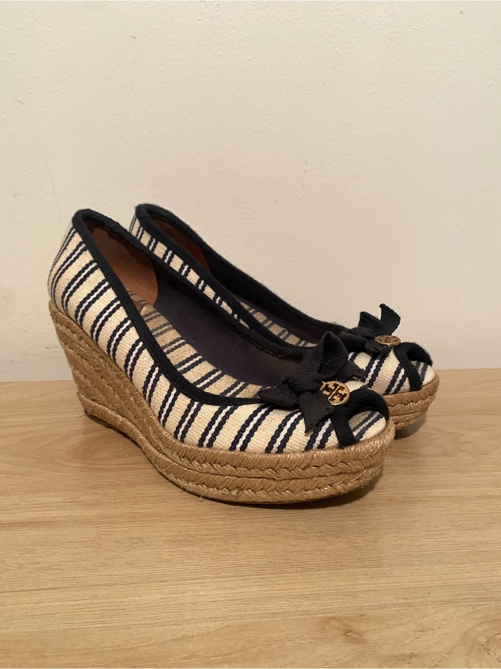 Tory Burch Navy & Cream Striped Espadrille Wedges 6.5B